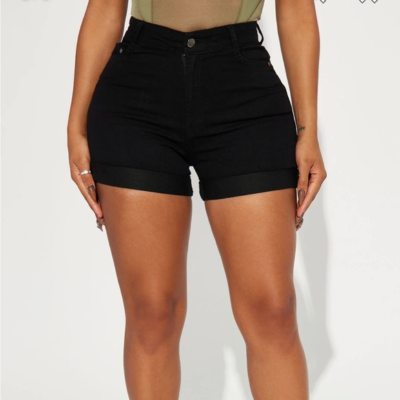 Fashionnova jean shorts - Picture 1 of 4